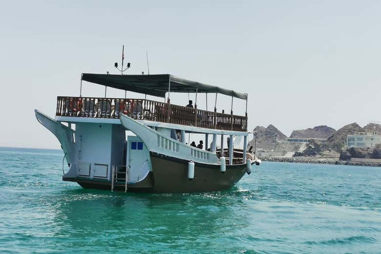 Profiter de la croisière dans la baie de Dibba