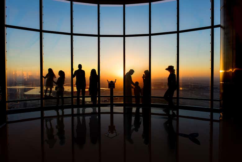 Lever de soleil au 124ᵉ étage du Burj Khalifa