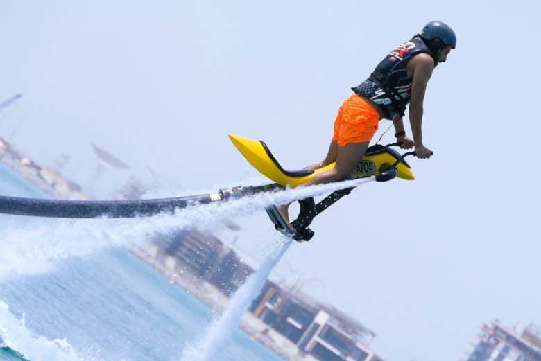 Jetovator sur la plage JRB Beach