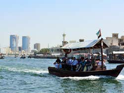 Abra traversant Dubai Creek