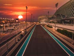 Circuit de Yas Marina au coucher du soleil